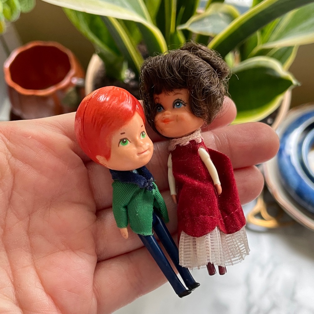 Vintage MINI dolls (kiddles?) set